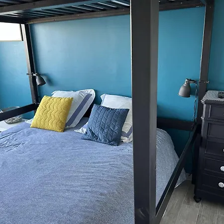 Apartman Climatise 2 Pieces Avec Parking Pres De La - Fr-1-250-309 Le Grau-du-Roi